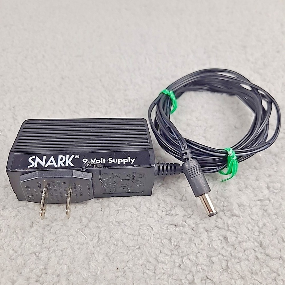 Snark Power Supply 9-Volt SA-1 Zero Hum Powers Up To 15 Pedals AC-DC Adapter